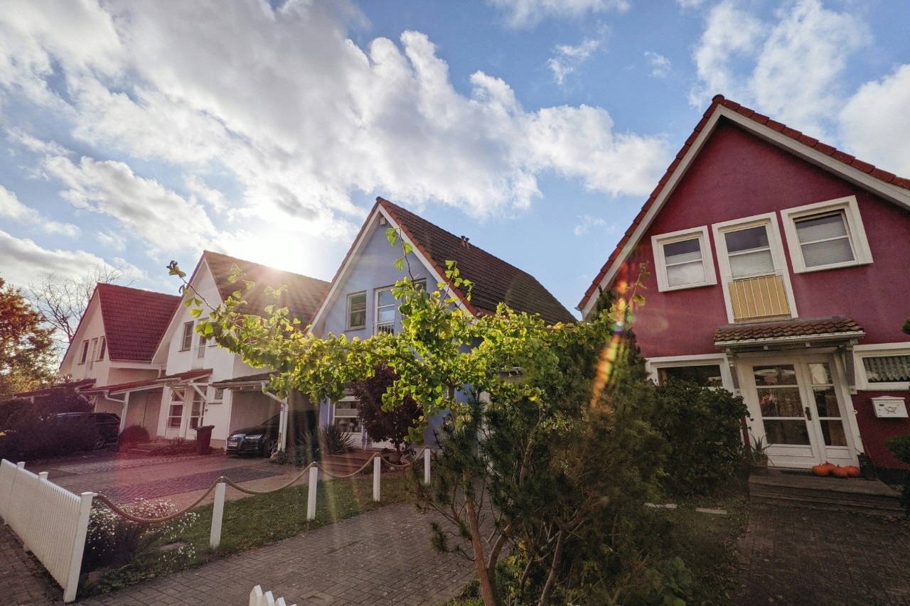 Rising home prices can harm peoples’ health, SFU research finds