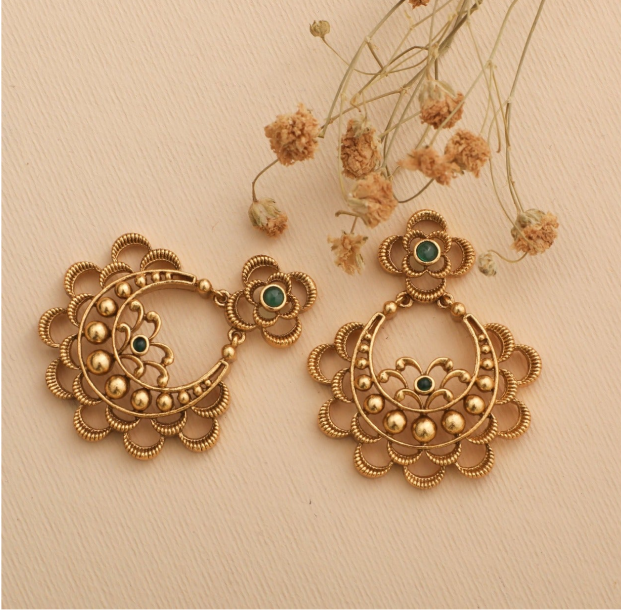 Link to flower studs product page