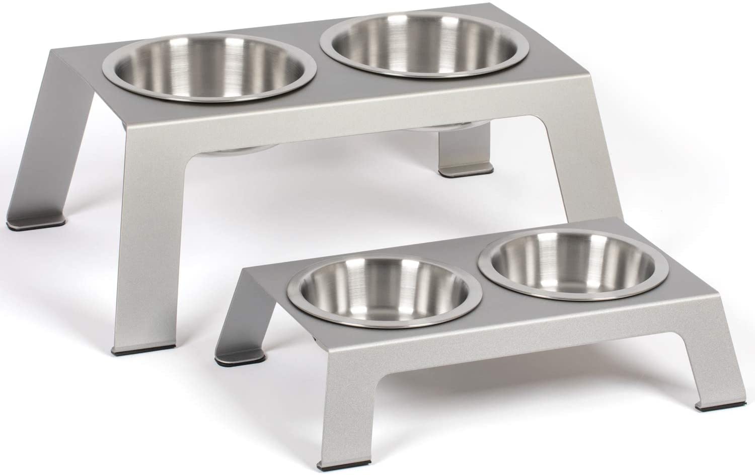Picture of elevated aluminum dog bowl