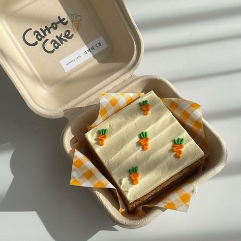 carrot cake in a box