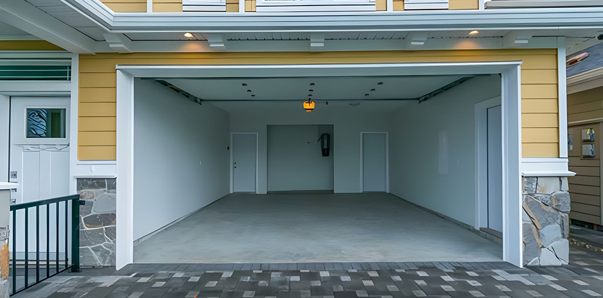 Empty garage space available for rent